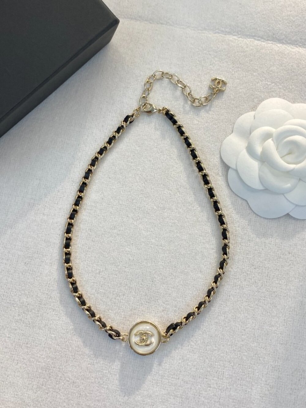Chanel Necklace - Picture 1 of 9